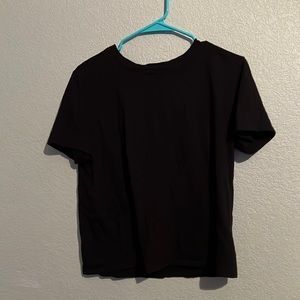 Black crew neck t